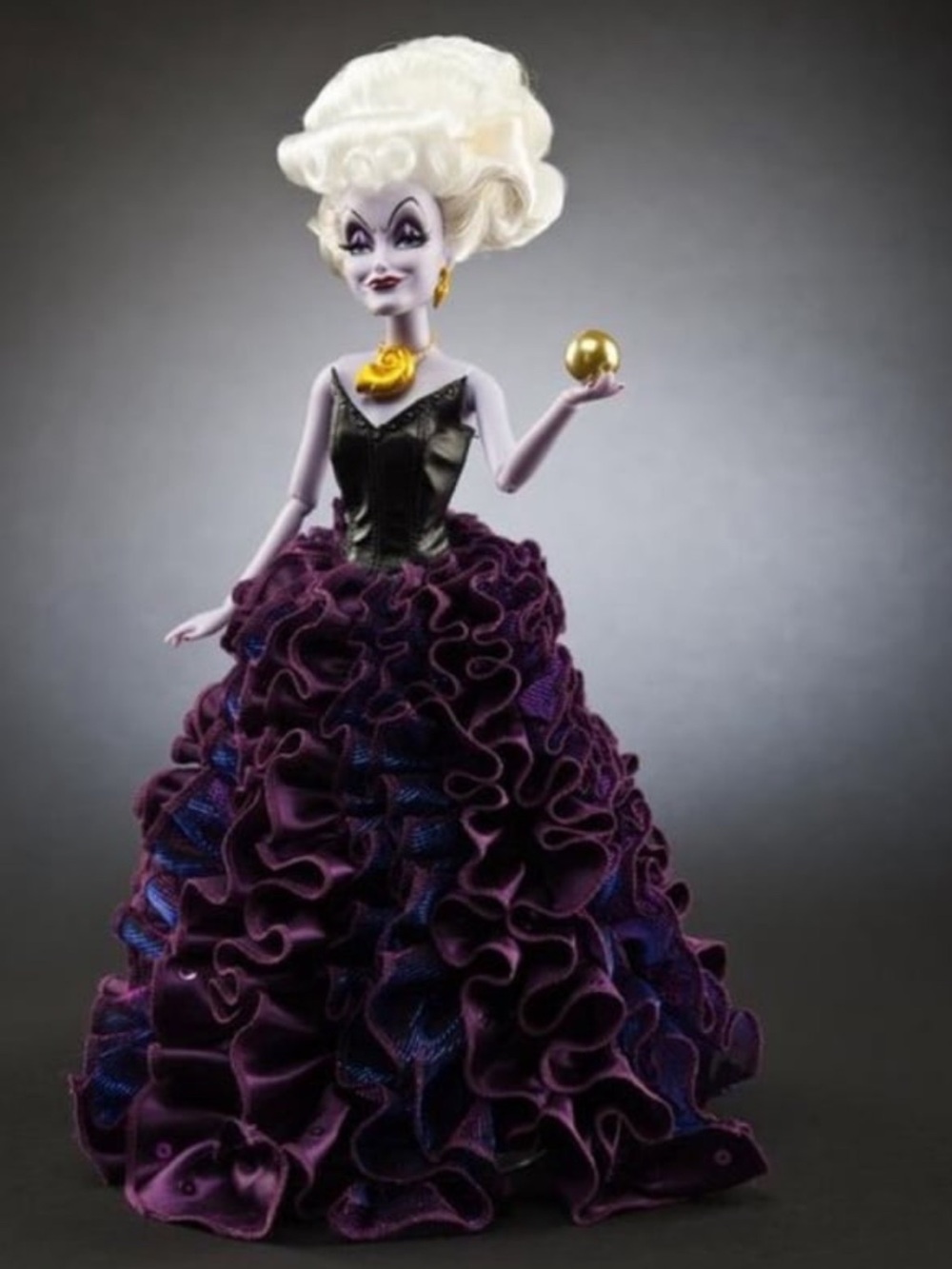 Disney Store Villains Designer Collection Ursula Doll Limited Edition